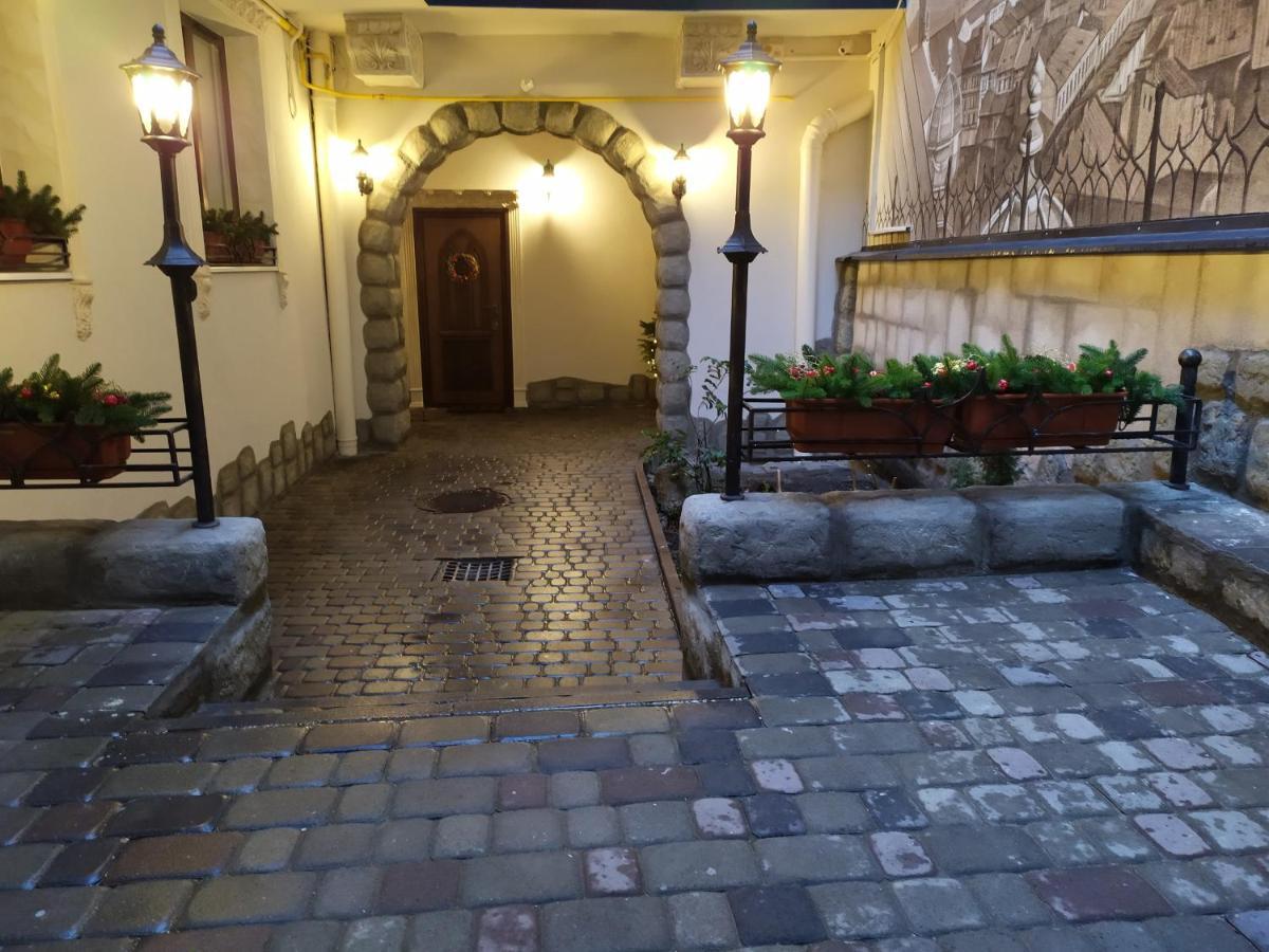Rynok 25 Modern Lviv Center Apartment Bagian luar foto